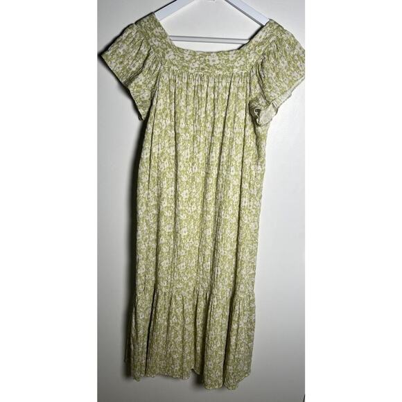 Rails Skylar Posies Dress Green Flutter Sleeve Crepe Stretch XS MIDI Smocked EUC - Picture 4 of 11